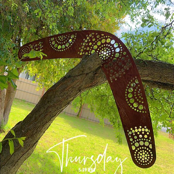 80cm Rustic Boomerang