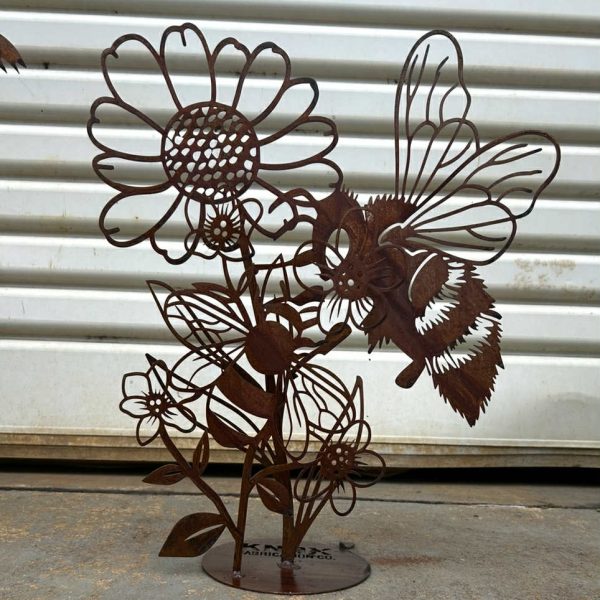 Double layer Bee’s on stand